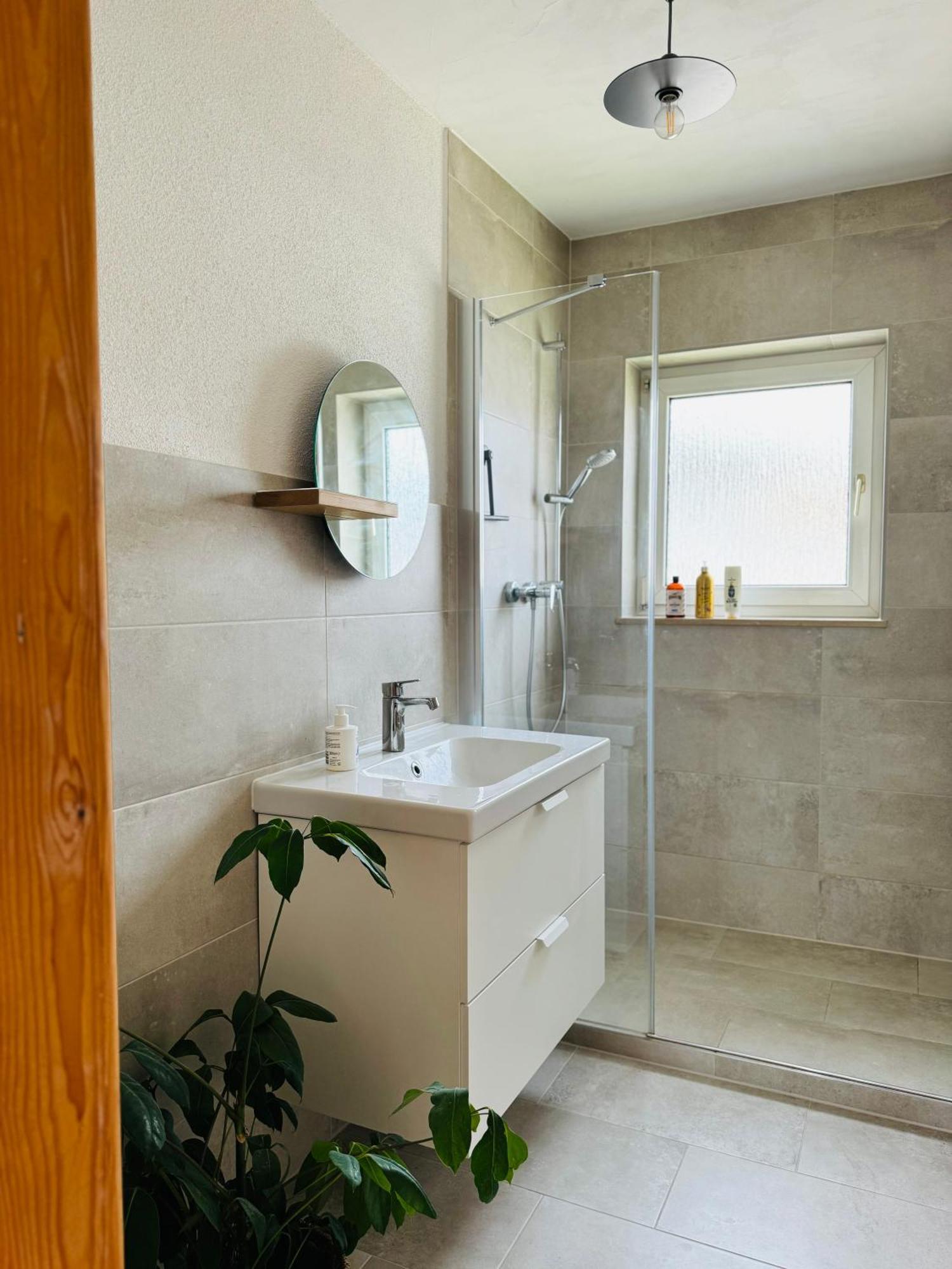 A14 Three Bed Apartment City Center Heidenheim an der Brenz Buitenkant foto